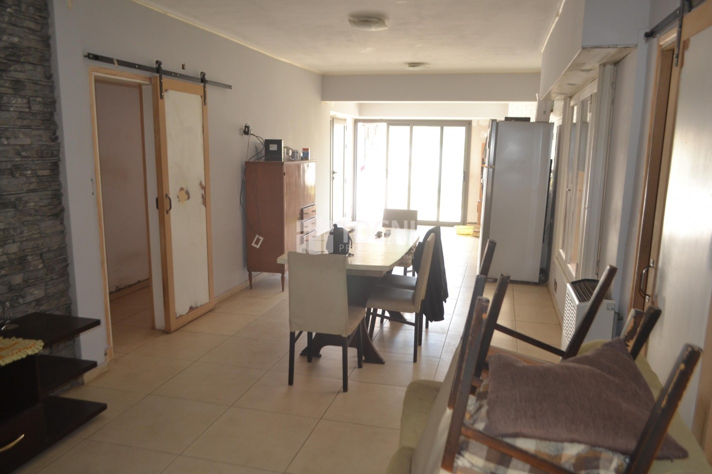 VENTA DE CASA CON MEJORAS!...BALCARCE