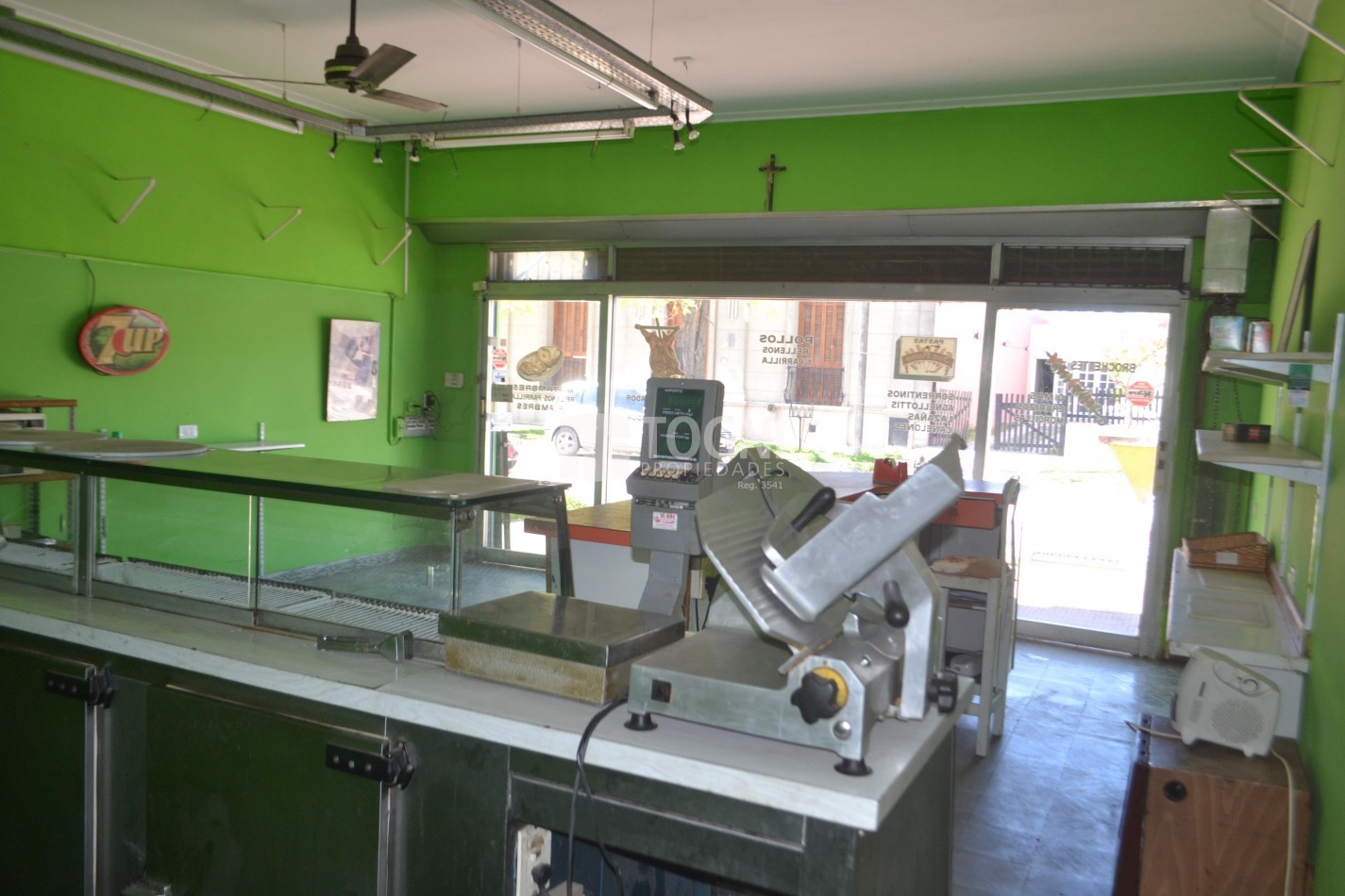 VENTA LOCAL