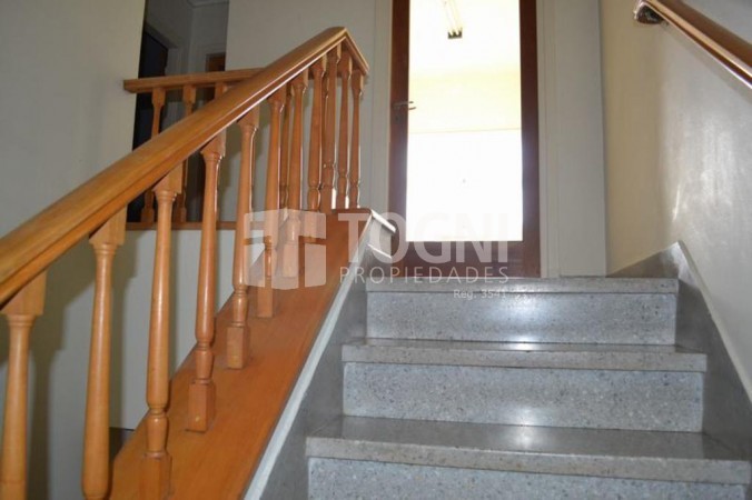 VENTA CHALET CENTRICO...BALCARCE