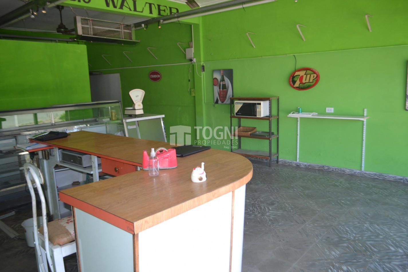 VENTA LOCAL