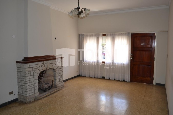 VENTA CHALET MAS DEPTO.