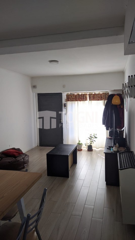 VENTA APTO CREDITO, CASA PARA ENTRAR A VIVIR!!...BALCARCE