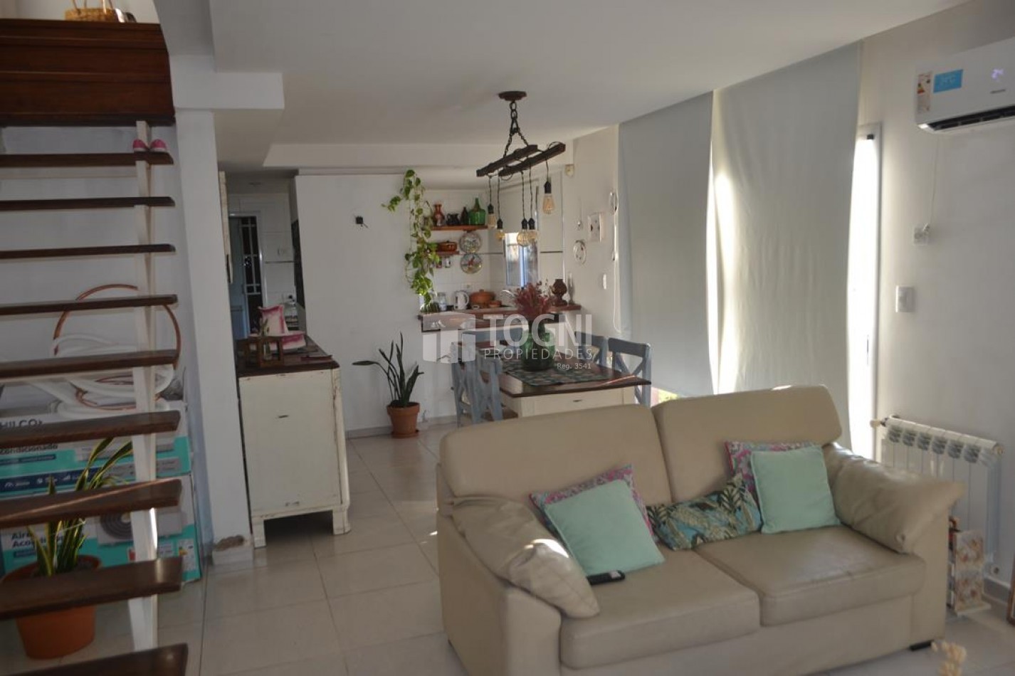 VENTA/PERMUTA HERMOSA CASA ZONA EL CRUCE...BALCARCE