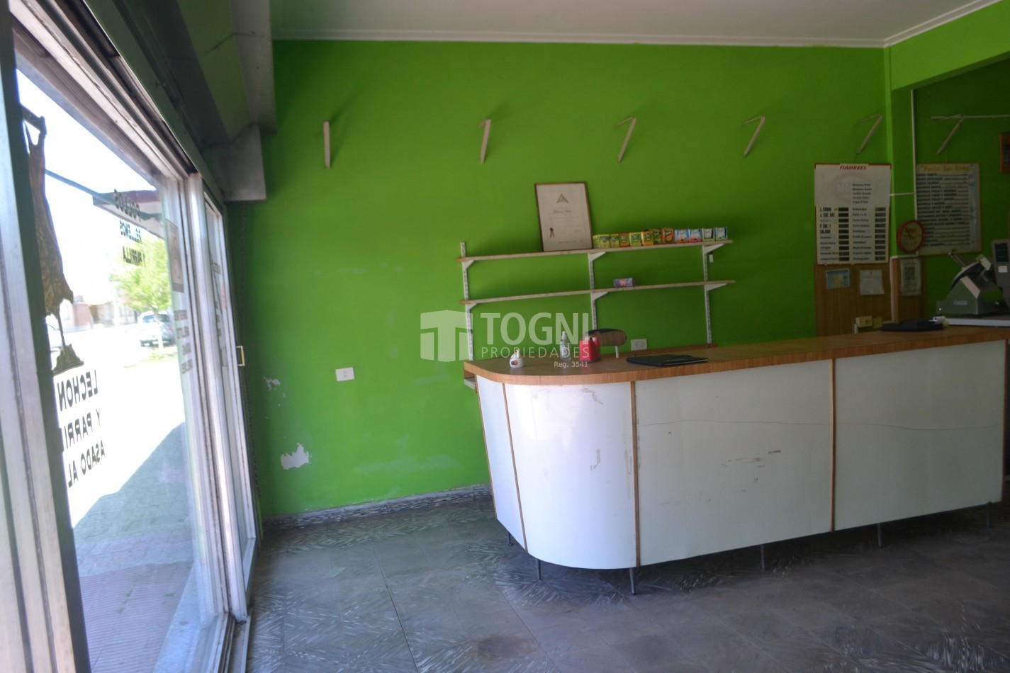 VENTA LOCAL
