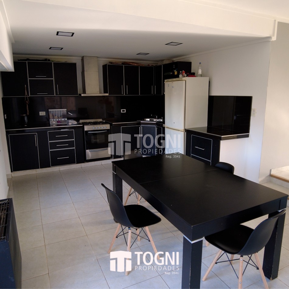 VENTA CASA MODERNA...BALCARCE!