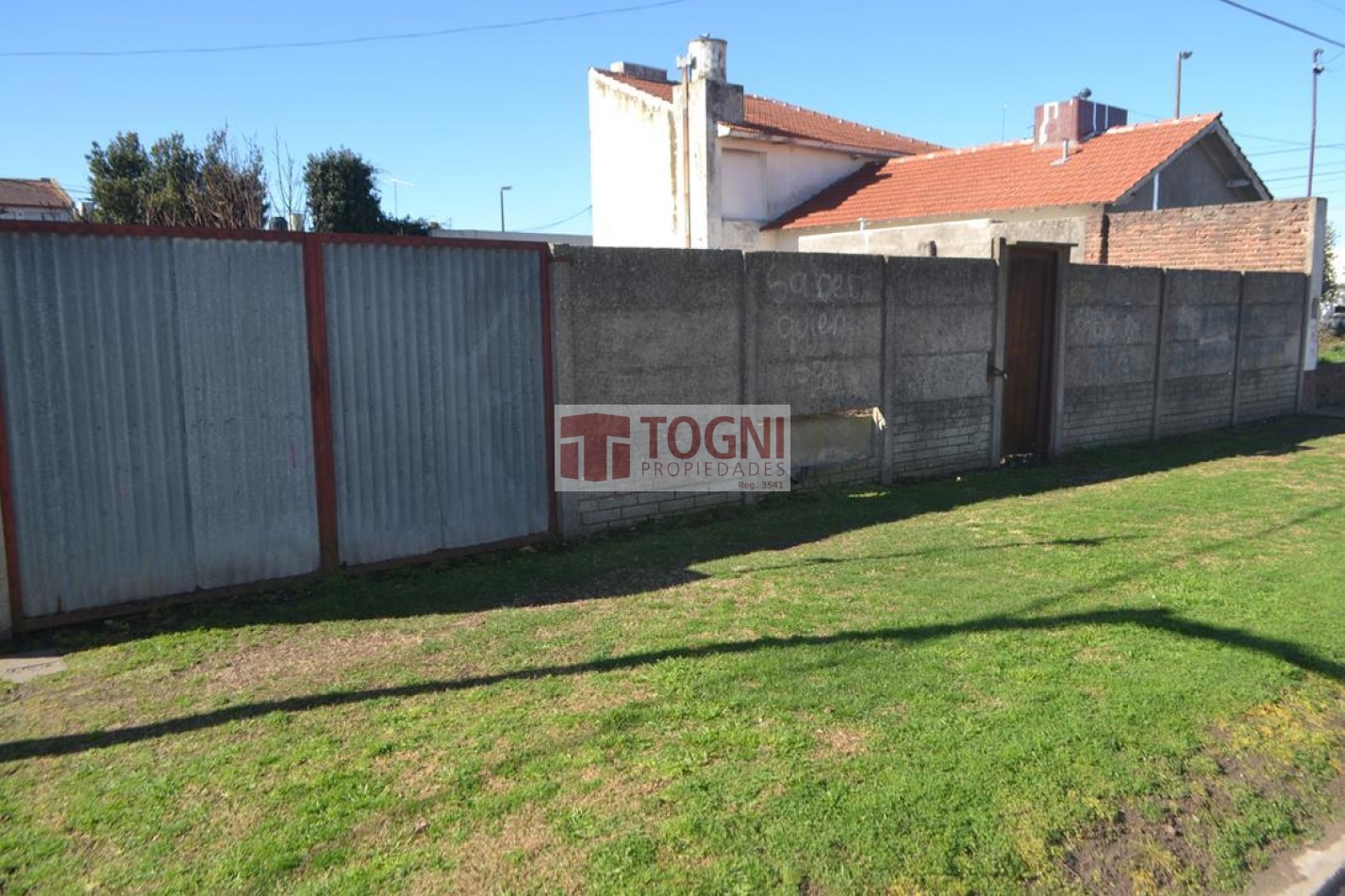 VENTA TERRENO 15,30 X 25...BALCARCE