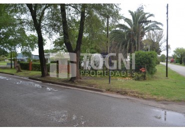 VENTA EN SAN AGUSTIN. VIVIENDA + COMERCIO!